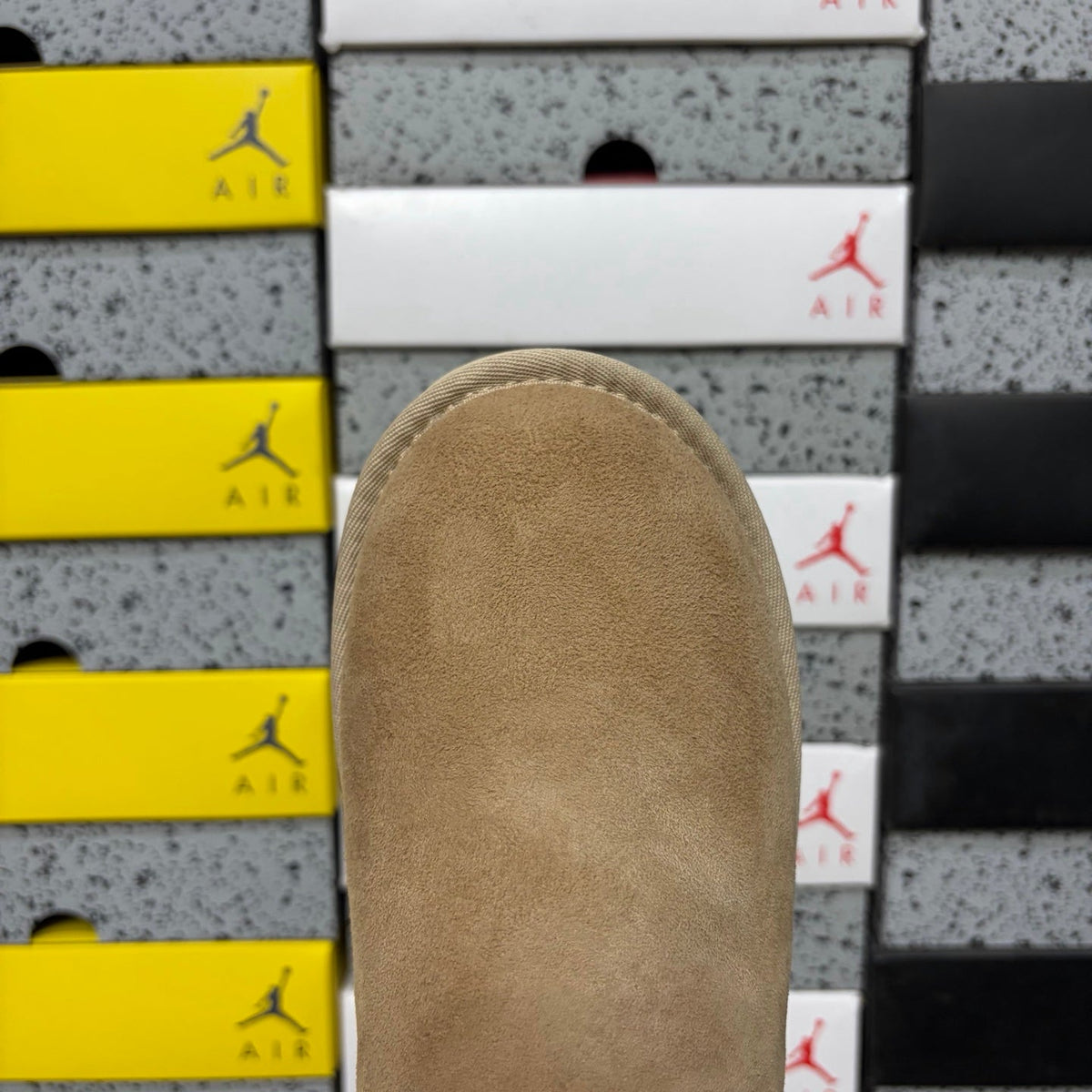 UGG Kallen Lace Classic Short Boot – Suede Boot with Shearling Lining, Tonal Back Seam & Classic Sunburst Sole in Sand