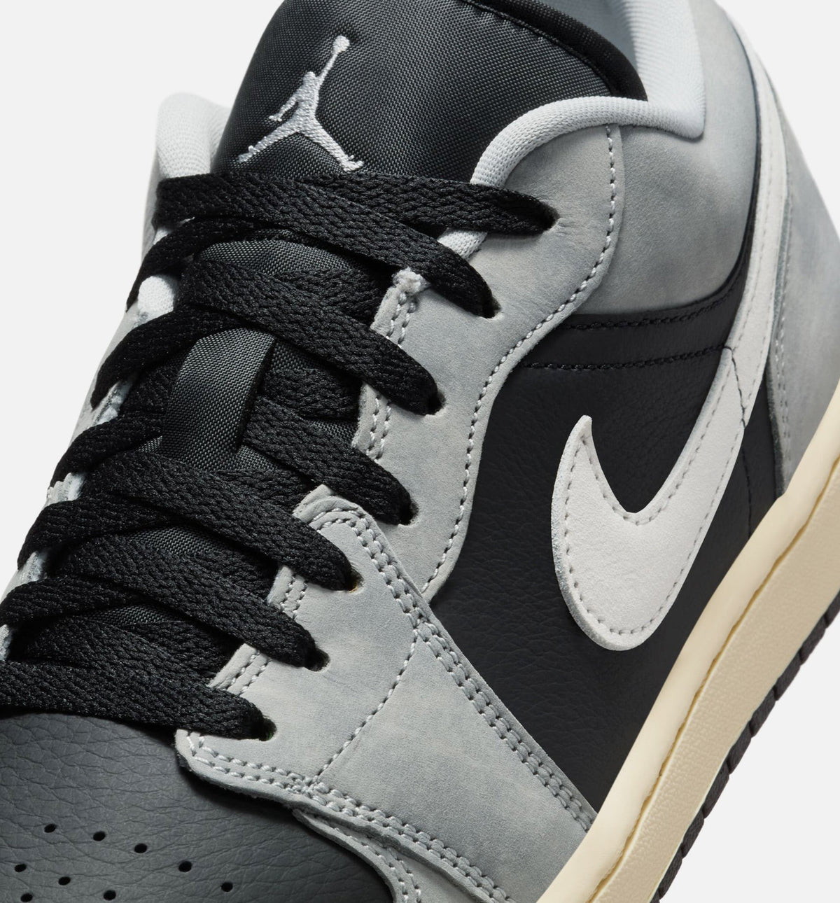 Air Jordan 1 Low SE Mens Lifestyle Shoe - Light Smoke Grey/White/Off Noir