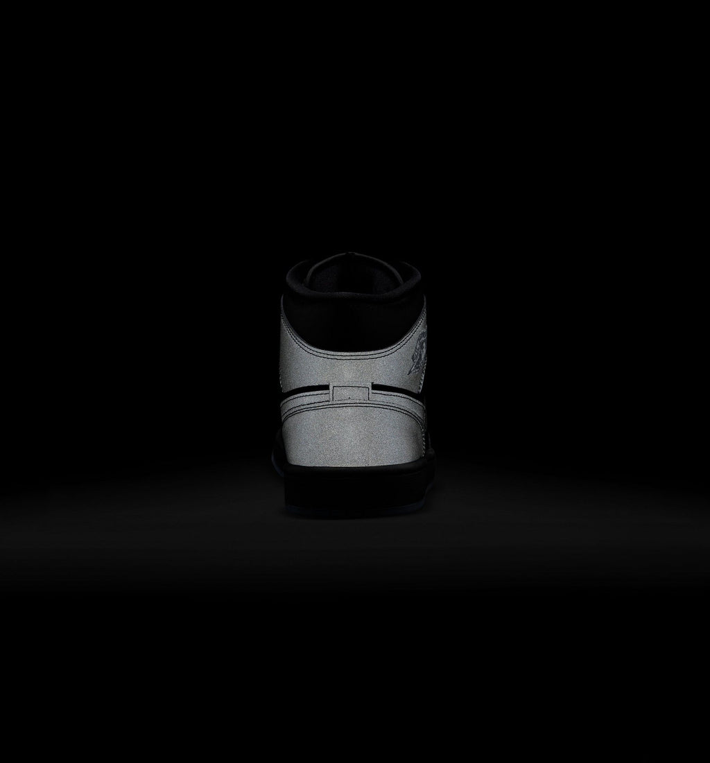 Air Jordan 1 Mid SE - Men's Lifestyle Sneaker (Black/Grey)