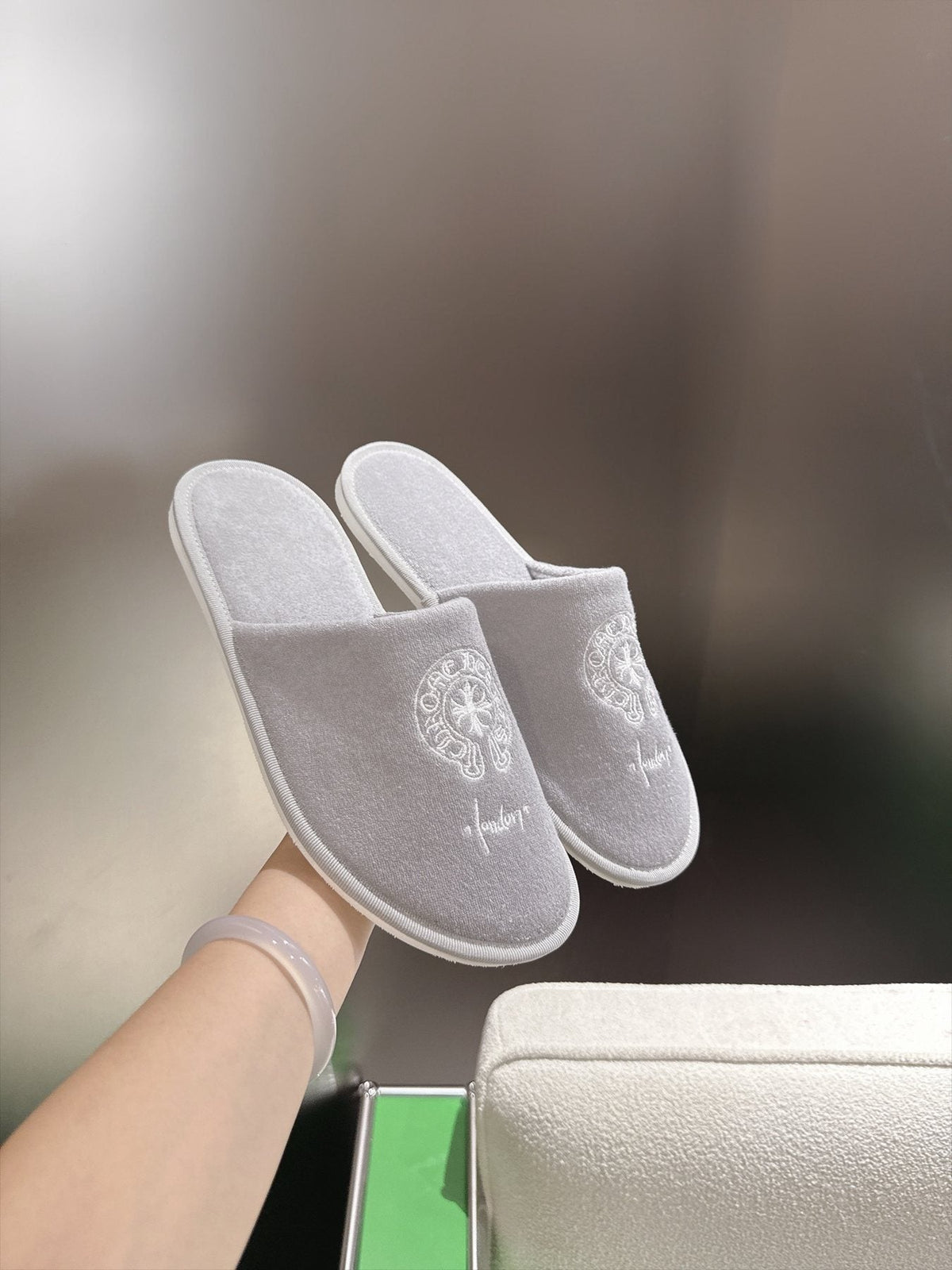 Comehearts Embroidered Open-Back Slippers