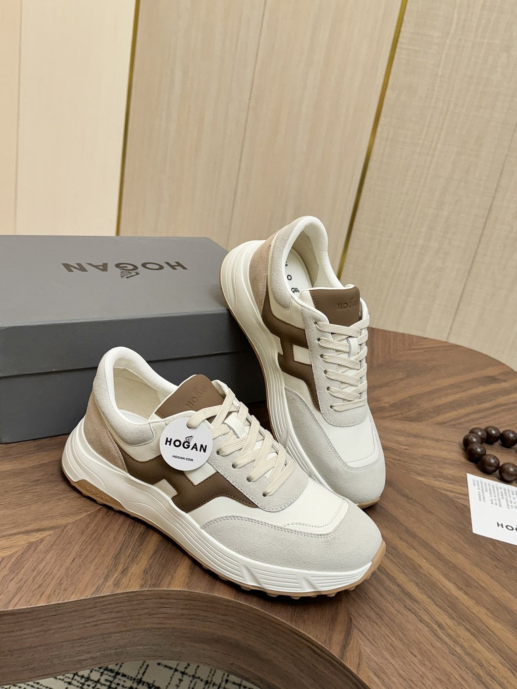 Hogan Low-Top Sneakers