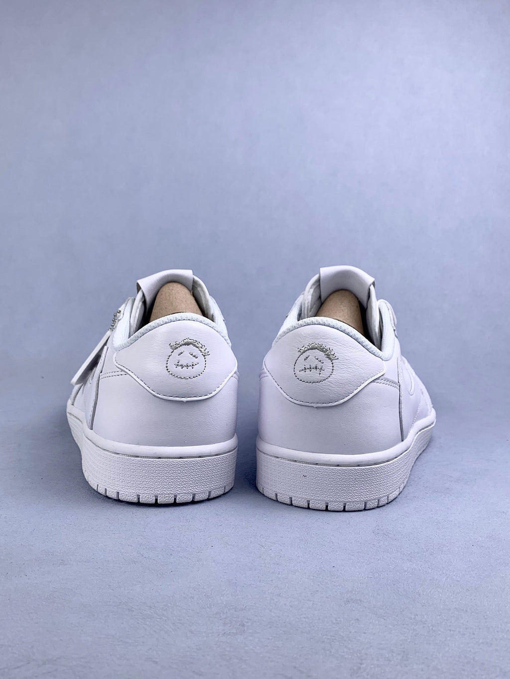 Air Jordan 1 Low OG SP White Reverse Swoosh Unisex Sneakers TD1228-111
